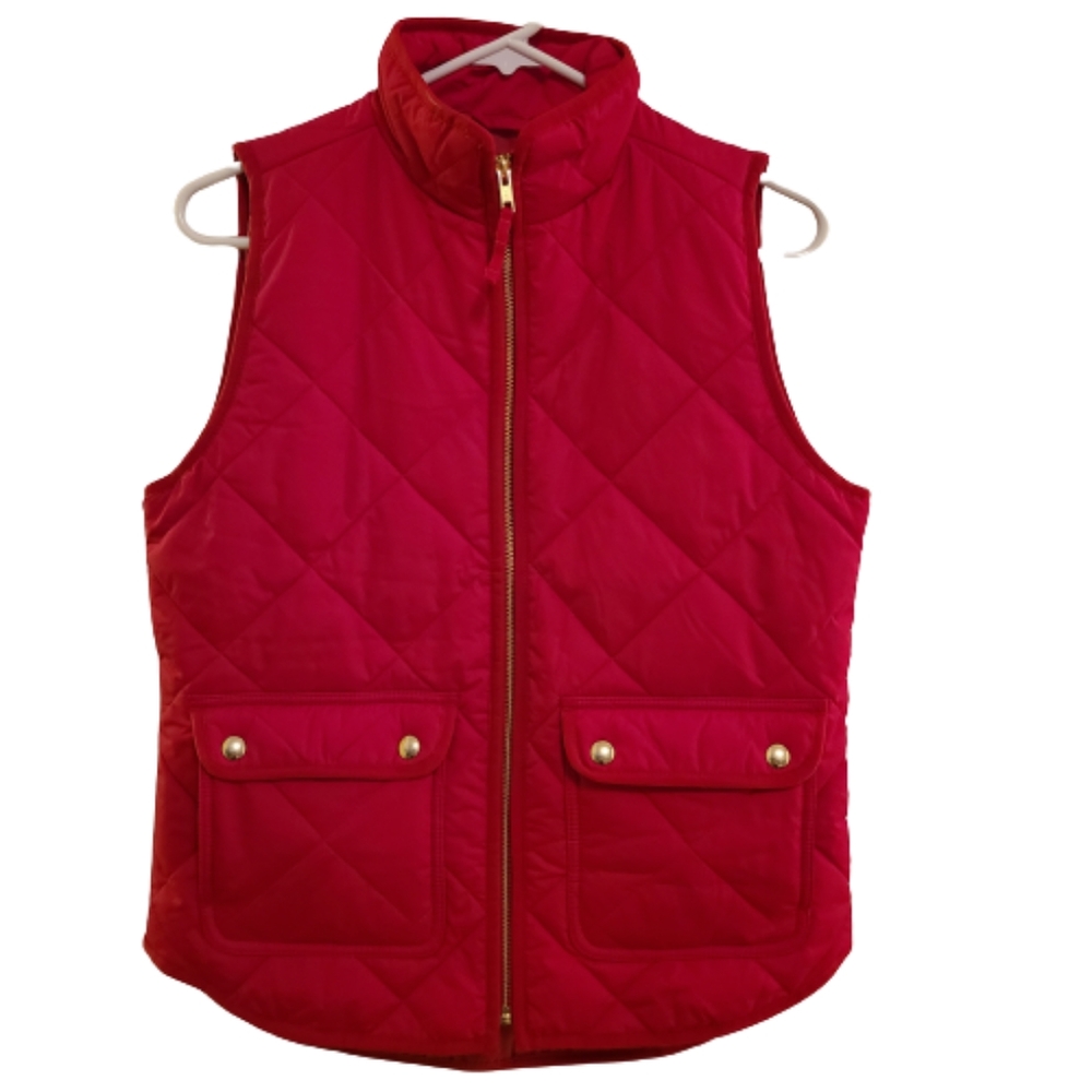 NWOT J Crew Quilted Puffer Vest With Snap Pockets.